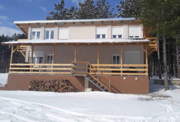 Prodajem vikendicu Divcibare-Tometino polje