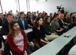 Niš oduševio ruske studente Ruski studenti u Nišu