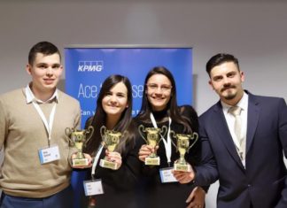 Niški ekonomisti najbolji u studentskom takmičenju u rešavanju poslovnih problema Pobednici studentskog takmičenja “Ace the Case”