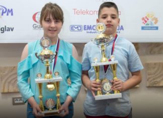 Pomozimo Anđeli i Pavlu da otputuju na Svetsko šahovsko prvenstvo Anđela Dimitrijević (14) i Pavle Ćirić