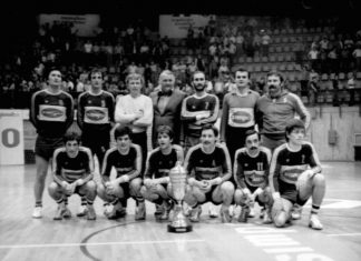 Legendama u čast: Svečanost pre utakmice Želje i Metaloplastike Foto: RK Železničar