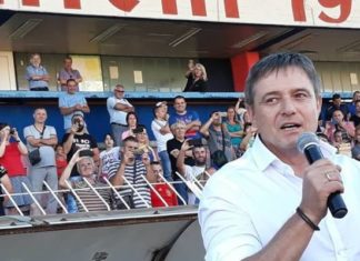 Piksi poručio mladima iz Niša da navijaju za Radnički Dragan Stojković Piksi na Čairu; Foto: FK Radnički