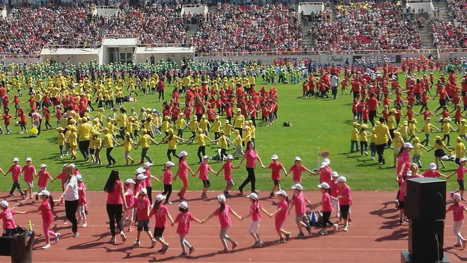 "Plesom do znanja i zdravlja" na stadionu Čair; Foto: Jelena Veljković