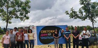 Mladi volonteri Panteleja kosili travu i obnovili mobilijar kraj Nišave Volonteri JCI u akciji uređivanja desne obale Nišave