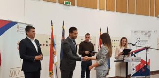 Ministar Udovičić u Nišu dodelio 196 stipendija najboljim studentima Ministar Udovičić u Nišu dodelio 196 stipendija; Foto: Ministarstvo omladine i sporta