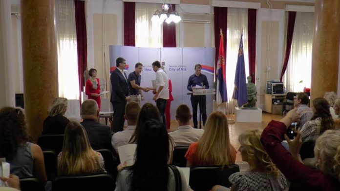 Svečana dodela Ugovora o stipendiranju talentovanih sportista sa teritorije Grada Niša