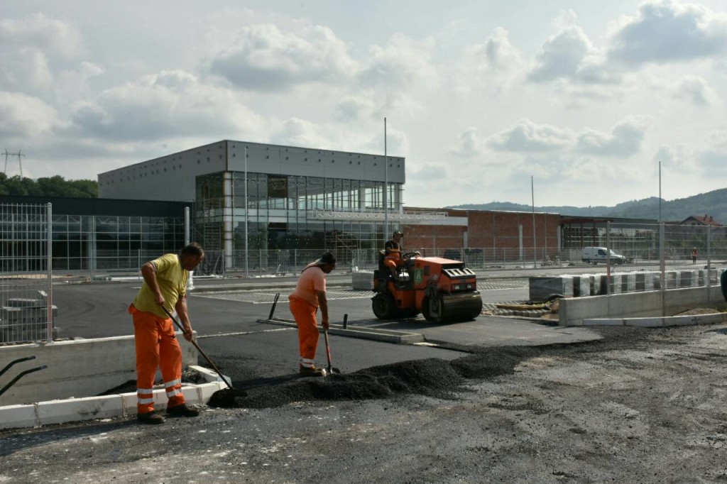 Uređuju se pristupne saobraćajnice i infrastruktura na Loznom kalemu: Foto: Grad Niš