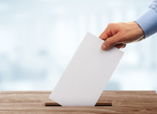 Registrovano 113 partija, politički aktivno njih tridesetak Aktivnost političkih partija u Srbiji