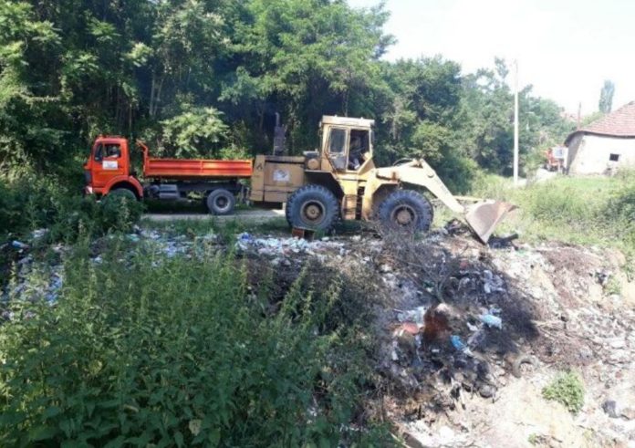 Sanacija divlje deponije u Vukmanovu; Foto: JKP 
