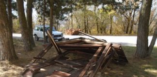 Vandali uništili mobilijar na Kameničkom visu