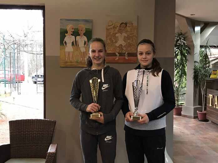 Jovana i Emilija Teniserka Emilija Zdravković nastavlja sa sjajnim partijama