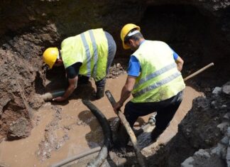 Zbog radova na vodovodnoj mreži, pojedini delovi Niša i okolnih sela bez vode Radnici vodovoda