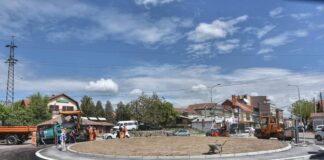 U planu izgradnja 4 nova kružna toka i postavljanje semafora na Panteleju i kod Doma zdravlja Foto: FB Darko Bulatović