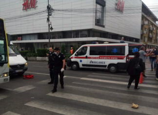 Sanitet Hitne oborio biciklistu u centru Niša Foto: Naissus.info