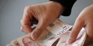 Prosečna neto plata u septembru 65.218 dinara. minimalac