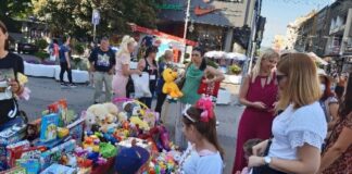 Humanitarni bazar: Nišlije prikupile 242.200 dinara za Lanu, Minju i Olivera humanitarni bazar
