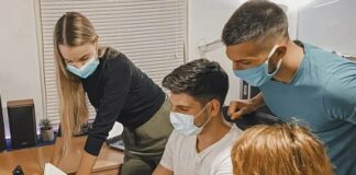 Mladi ljudi pokreću promene: Studenti pokrenuli inicijativu za izgradnju javnog toaleta koji će biti dostupan i osobama sa invaliditetom mladi ljudi