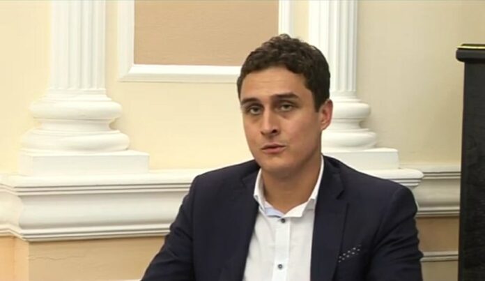 Foto: PrtSc, Youtube kačar