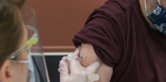 U Nišu vakcinisano skoro 30.000 građana: Dostupna i ruska vakcina vakcinu astrazeneka