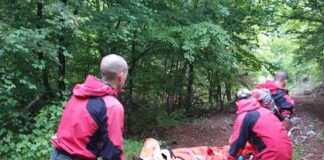 Posle pet sati spasen motociklista na Suvoj planini gorska služba