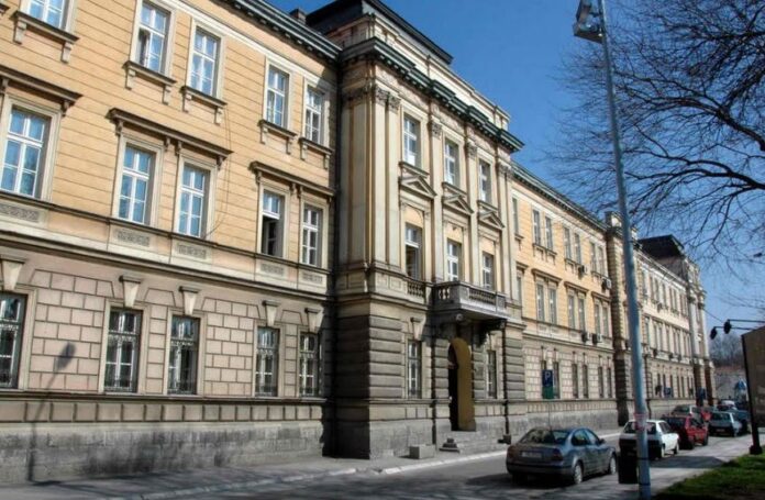 Univerzitetska-biblioteka-spolja Nebojša Ozimić