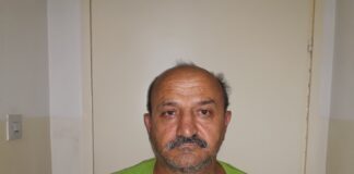 Policija poziva roditelje da prijave pedofila sa slike ukoliko je i njihovu decu polno uznemiravao policija