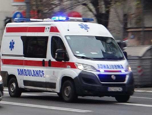 Teško povređen muškarac u saobraćajnoj nesreći kod Niša hitna pomoc