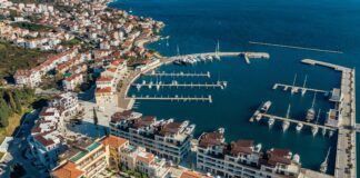 Pripadnici MUP-a Srbije tokom letnje sezone u Crnoj Gori