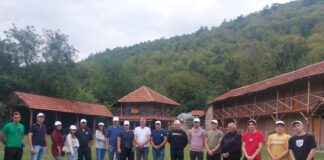 Mladi u agrobiznisu agrobiznis