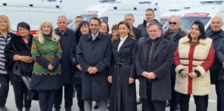 Dom zdravlja dobio ambulantno vozilo od Ujedinjenih Arapskih Emirata Foto: Dom zdravlja Niš