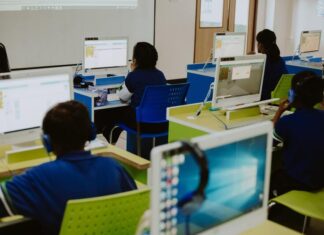 Škola programiranja Da Vinci za decu: koje prednosti donosi učenje programskih jezika?