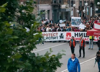 Problemi u obrazovanju i Direkcija za javni gradski prevoz -tema protesta „Niš protiv nasilja“