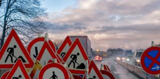Obustava saobraćaja zbog asfaltiranja novog kružnog toka kod Liona