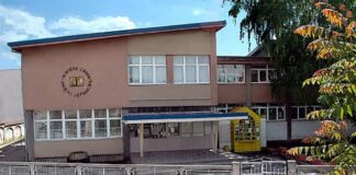 Veći broj časova fizičkog vaspitanja u dve osnovne i jednoj srednjoj školi u Nišu.