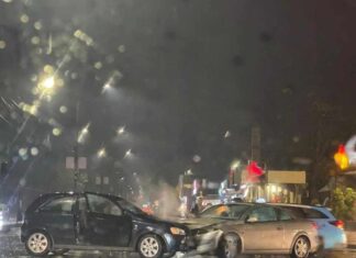 Direktan sudar dva automobila na Bulevaru Zorana Đinđića