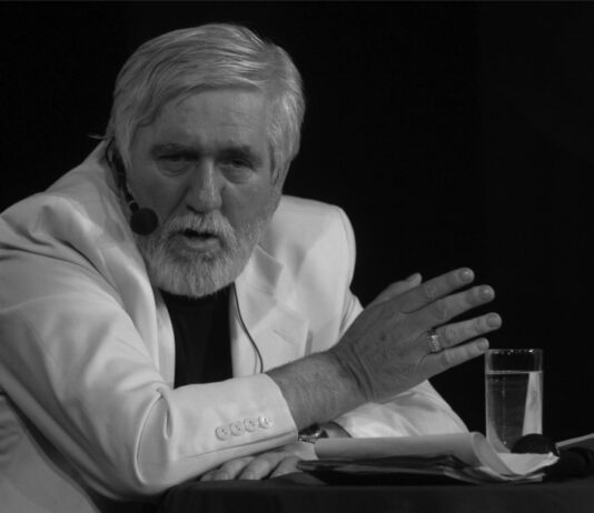 Preminuo Velibor Džarovski „kralj nameštaljki“ Velibor Džarovski