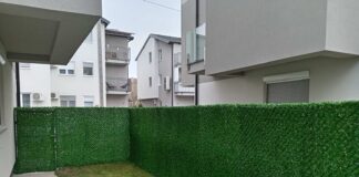 Kako Postaviti Žičanu Ogradu? Veštačka Živa Ograda