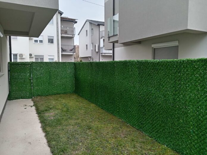 Veštačka Živa Ograda