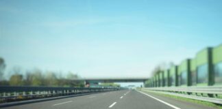 Šta da radite ako vam se pokvari vozilo na autoputu? autoput