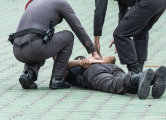 Uhapšen Nišlija: Pištoljem pretio u dve kladionice, iz jedne odneo novac Foto Ilustracija Shutterstock hapsenje