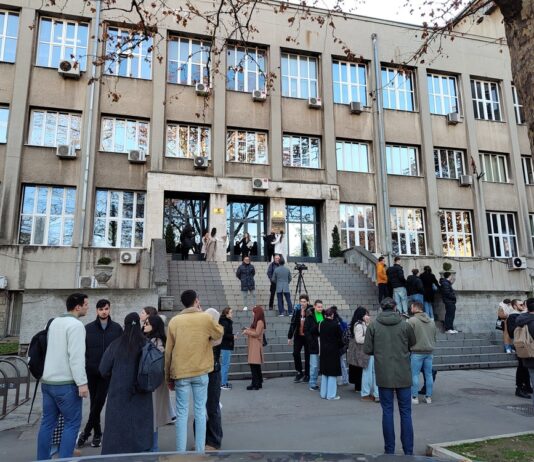 Slobodni univerzitet u Nišu traži hitnu obustavu postupka protiv studenta Luke Đorđevića pravni