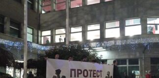 Studenti protestuju ispred Skupštine grada Niša – traže izvinjenje od odbornika koji je rekao da ih plaća Kurti