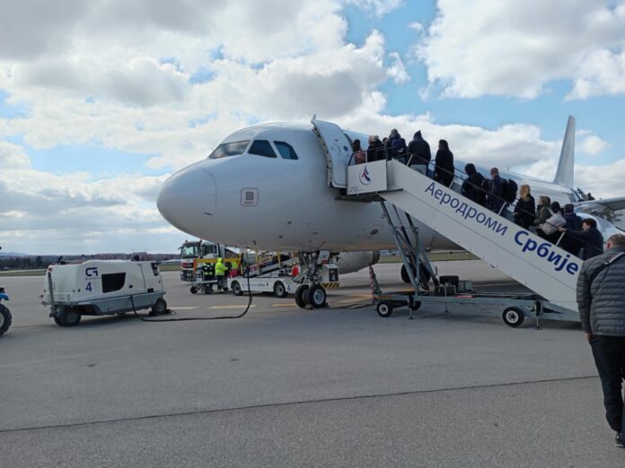 aerodrom aerodrom