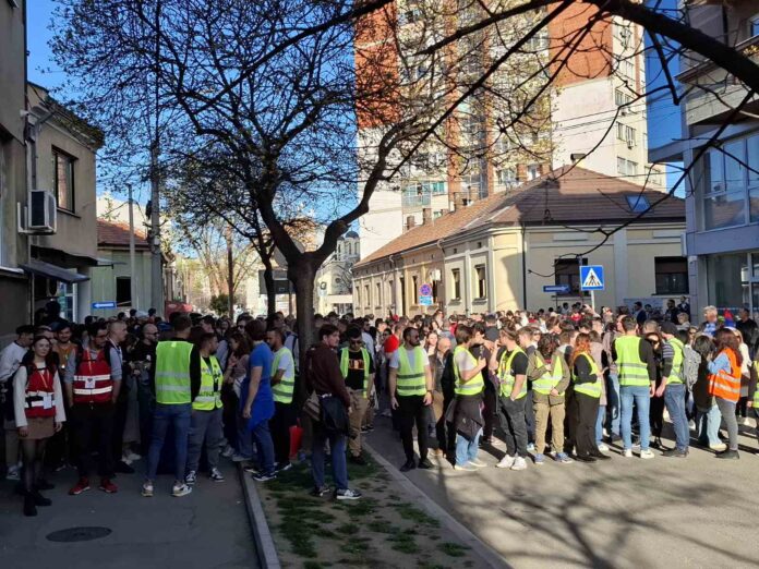 protest oficirski dom 2