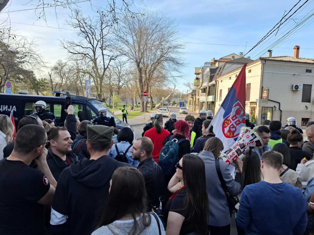 protest oficirski dom 3