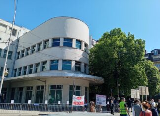Studenti u blokadi pozivaju na protest u Nišu zbog situacije u gradskoj Skupštini