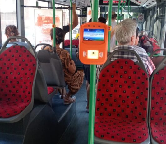 Potpuna obustava autobuskog saobraćaja u Suvom Dolu zbog radova na kolovozu autobusi