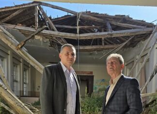Dom kulture u Kamenici u ruševinama više od decenije, odbornik Stanković traži obnovu stanković i ćirković