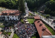 Dva jubileja u manastiru Tumane, poziv vernicima na litiju i presvlačenje moštiju tumane