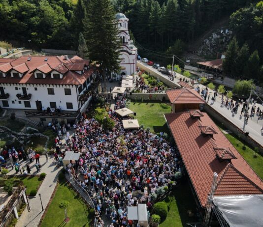 Dva jubileja u manastiru Tumane, poziv vernicima na litiju i presvlačenje moštiju tumane
